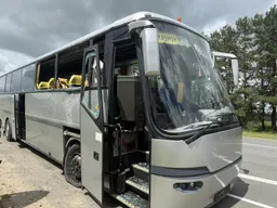 Брянский губернатор заявил об ударе дрона по автобусу с детьми