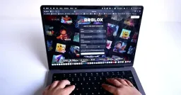 В России отменят блокировку Roblox после протестов детей и падения рейтингов власти