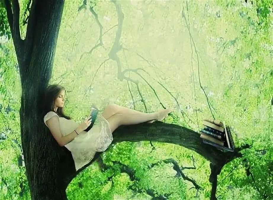 Девочка под деревом 20